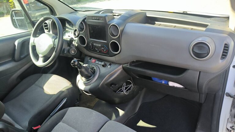Peugeot Partner VU 1.6 BlueHDi 75 Confort - Image 10 (July 7, 2026)