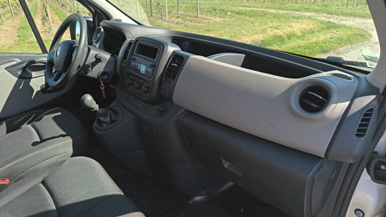 Renault Trafic 1.6 dCi 125 Intens - Image 10 (July 7, 2026)