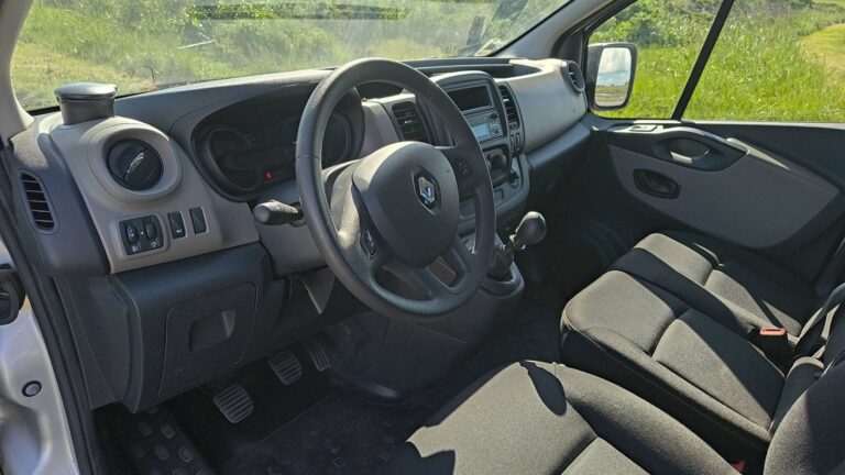 Renault Trafic 1.6 dCi 125 Intens - Image 08 (July 7, 2026)