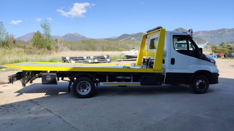 Iveco Daily VU (6) 3.0 D Turbo 175 Confort - Image 04 (July 7, 2026)