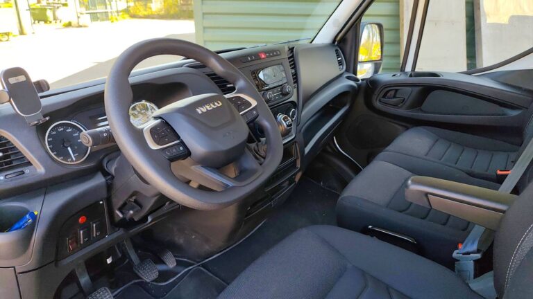 Iveco Daily VU (6) 3.0 D Turbo 175 Confort - Image 08 (July 7, 2026)