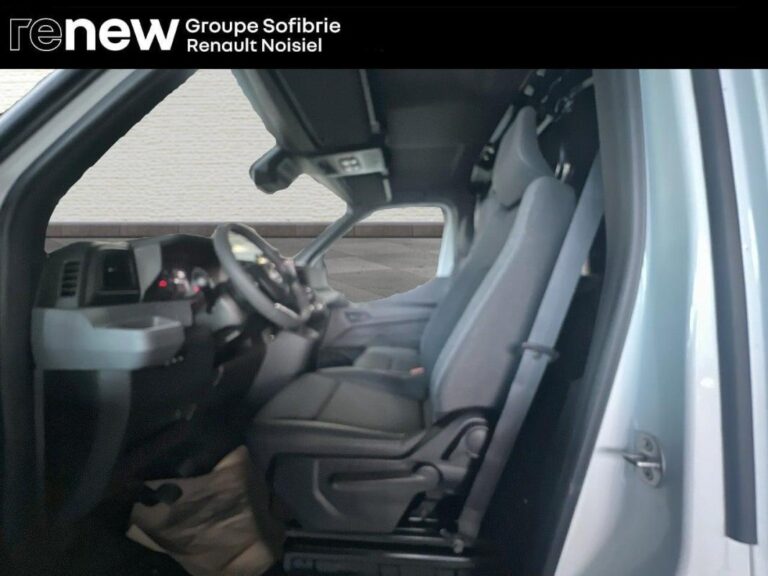 Nissan Interstar FOURGON 3T5 2.0 DCI 130 N-CONNECTA - Image 10 (July 7, 2026)
