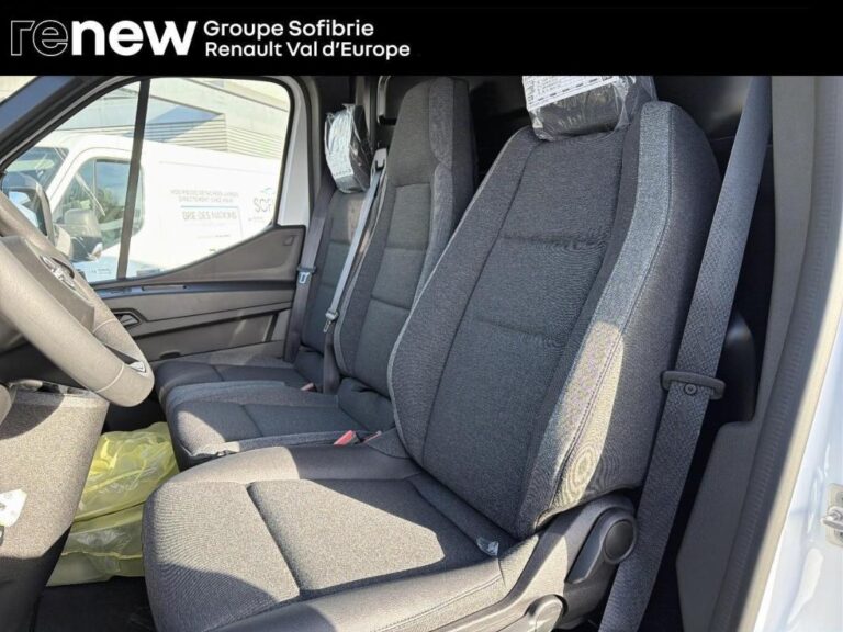 Nissan Interstar FOURGON 3T3 2.0 DCI 130 N-CONNECTA - Image 09 (July 7, 2026)