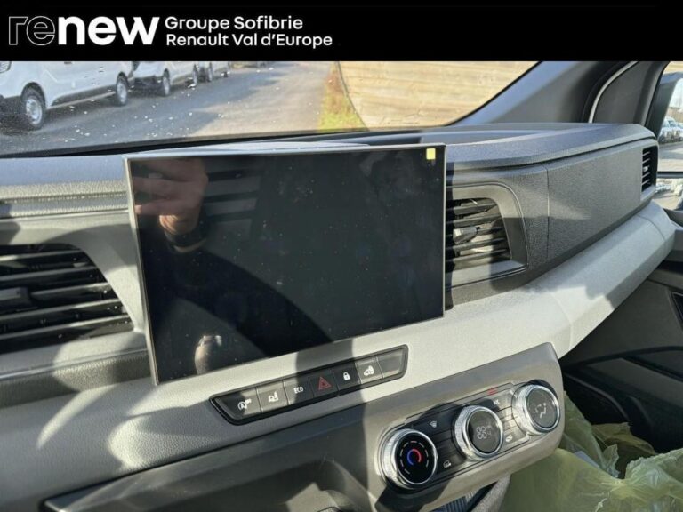 Nissan Interstar FOURGON 3T3 2.0 DCI 130 N-CONNECTA - Image 11 (July 7, 2026)