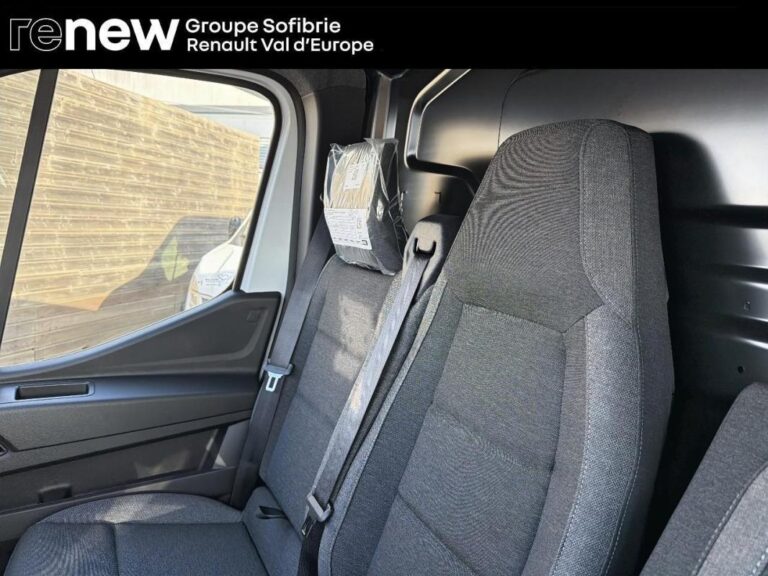 Nissan Interstar FOURGON 3T3 2.0 DCI 130 N-CONNECTA - Image 13 (July 7, 2026)