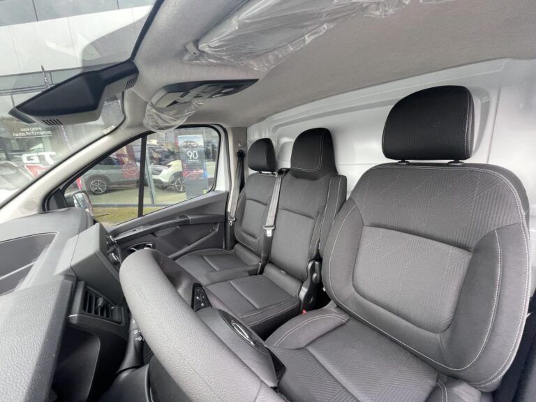 Nissan Primastar FOURGON 2T8 2.0 DCI 150 S/S DCT ACENTA - Image 11 (July 7, 2026)