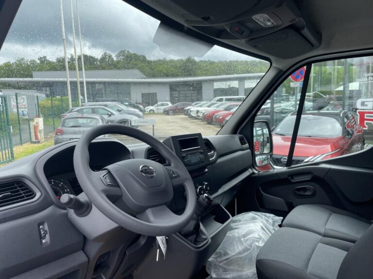 Nissan Interstar FOURGON 3T5 2.3 DCI 150 S/S ACENTA - Image 06 (July 7, 2026)