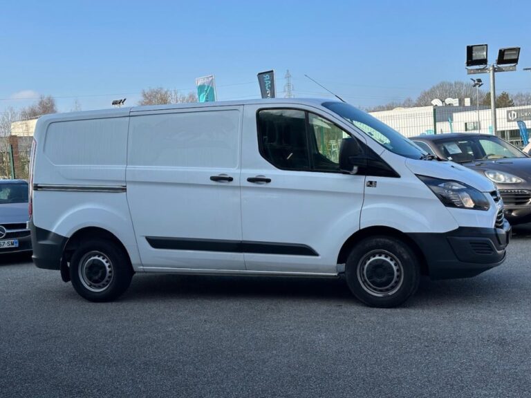 Ford Transit Custom FOURGON 2.0 TDCI 105 250 PB NE PAS VENDRE - Image 04 (July 7, 2026)