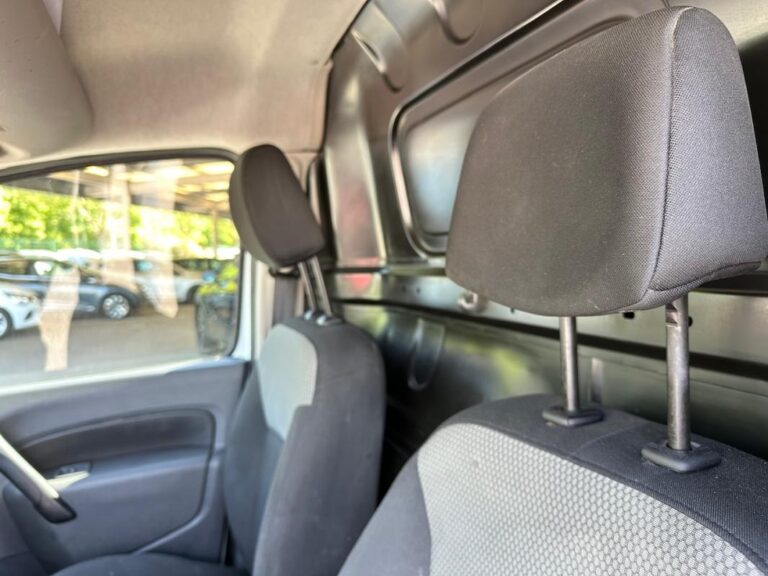 Renault Kangoo Express II (2) EXTRA R-LINK DCI 90 PRIX TTC - Image 11 (July 7, 2026)