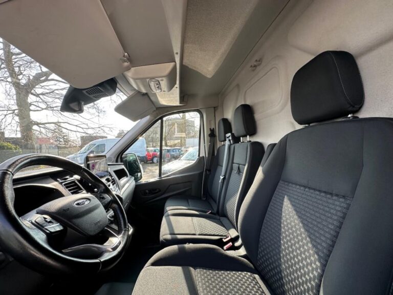 Ford Transit FOURGON IV (2) 2.0 ECOBLUE 130 310 AUTO LIMITED PRIX TTC - Image 09 (July 7, 2026)