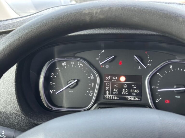 Peugeot Expert FOURGON III 2.0 BLUEHDI 150 S&S COMPACT PREMIUM PACK - Image 13 (July 7, 2026)