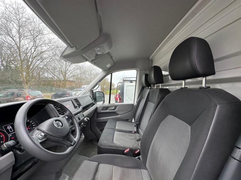 Volkswagen Crafter CHASSIS CABINE CSC PROPULSION (RJ) 35 2.0 TDI 177CH BUSINESS LINE CAISSE 20M3 HAYON PRIX TTC - Image 10 (July 7, 2026)
