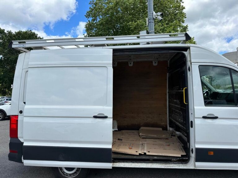Volkswagen Crafter VAN II 2.0 TDI 177 35 BUSINESS LINE PRIX TTC - Image 02 (July 7, 2026)