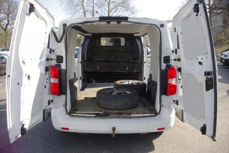 Toyota PROACE FOURGON MEDIUM 115 D-4D BVM6 DYNAMIC PRIX TTC - Image 12 (July 7, 2026)
