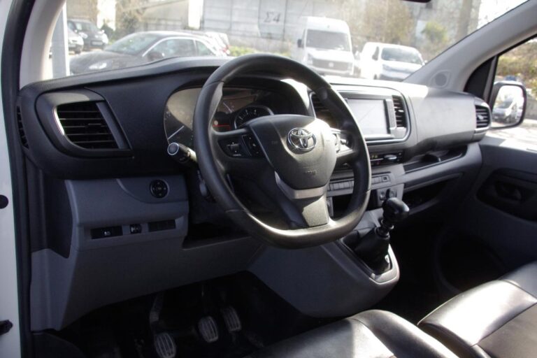 Toyota PROACE FOURGON MEDIUM 115 D-4D BVM6 DYNAMIC PRIX TTC - Image 02 (July 7, 2026)