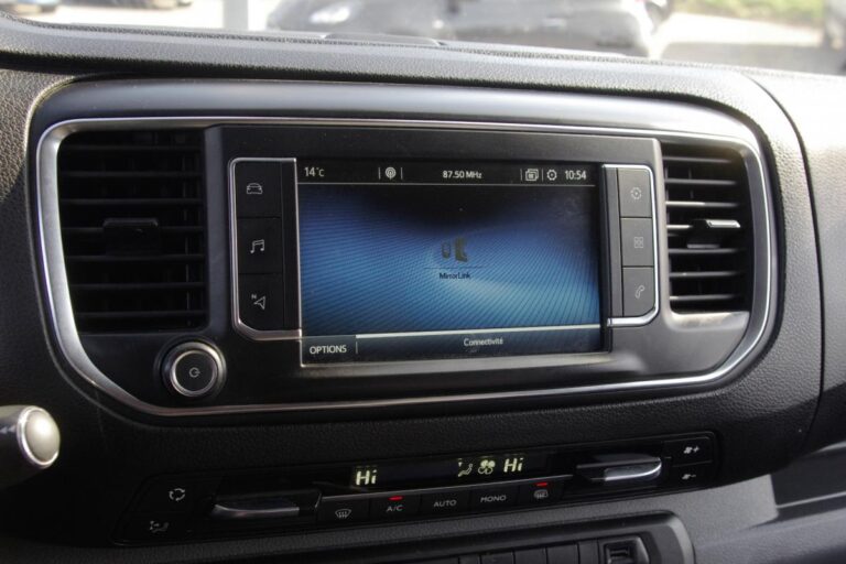 Toyota PROACE FOURGON MEDIUM 115 D-4D BVM6 DYNAMIC PRIX TTC - Image 08 (July 7, 2026)