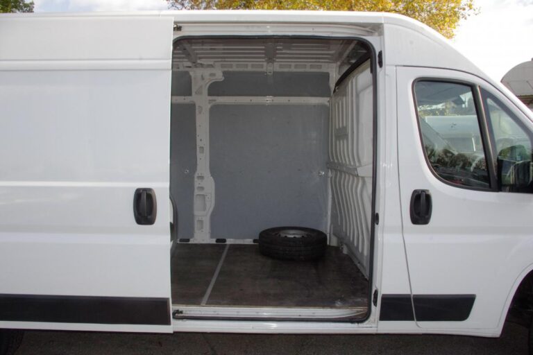 Fiat Ducato FOURGON (2) TOLE 3.3 L3 H2 2.3 MJT 130 EURO 6 PACK PRO NAV PRIX TTC - Image 13 (July 7, 2026)