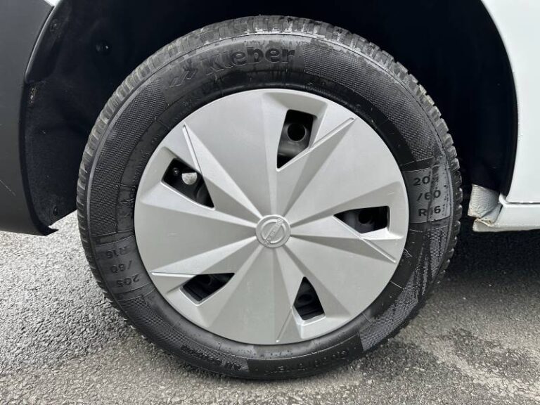 Nissan Townstar FOURGON L1 TCE 130 BVM N-CONNECTA - Image 11 (July 7, 2026)