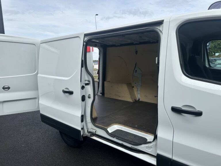 Nissan Primastar FOURGON 2T8 2.0 DCI 130 S/S BVM N-CONNECTA - Image 15 (July 7, 2026)