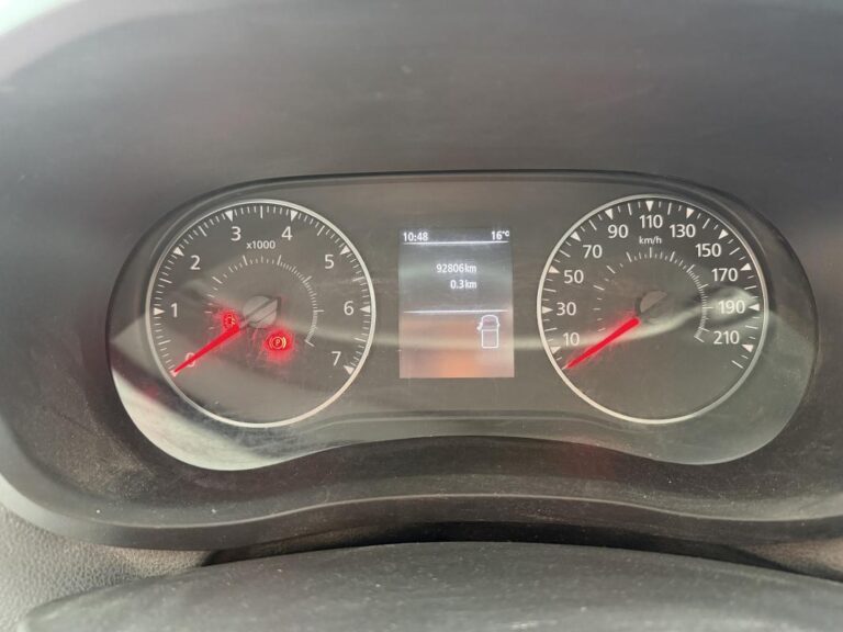 Nissan NV400 2021 – Diesel Boîte manuelle FOURGON 2.3 DCI 135 3T3 OPTIMA - Image 15 (July 7, 2026)