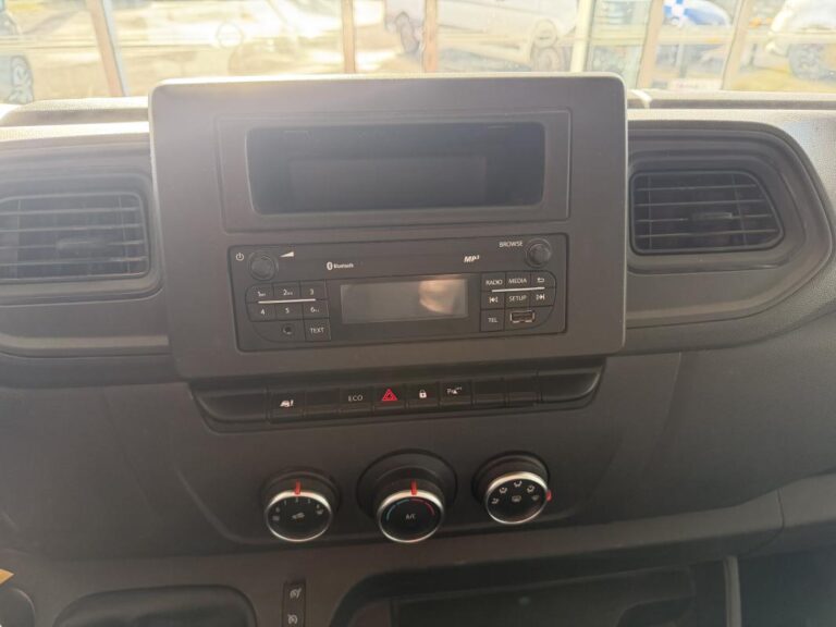 Nissan NV400 2021 – Diesel Boîte manuelle FOURGON 2.3 DCI 135 3T3 OPTIMA - Image 18 (July 7, 2026)