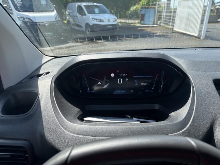Peugeot Partner III M CU std Diesel 130ch Auto Pro Skill - Image 03 (July 7, 2026)