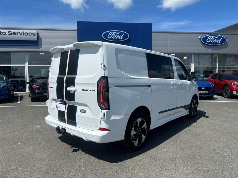 Ford Transit Custom Fourgon II CABINE APPROFONDIE CA 320 2.0 ECOBLUE 170 CH BVA8 SPORT - Image 05 (July 7, 2026)