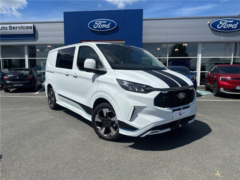 Ford Transit Custom Fourgon II CABINE APPROFONDIE CA 320 2.0 ECOBLUE 170 CH BVA8 SPORT - Image 07 (July 7, 2026)