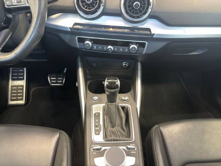 Audi Q2 35 TFSI 150 S tronic 7 S line Plus - Image 12 (July 7, 2026)