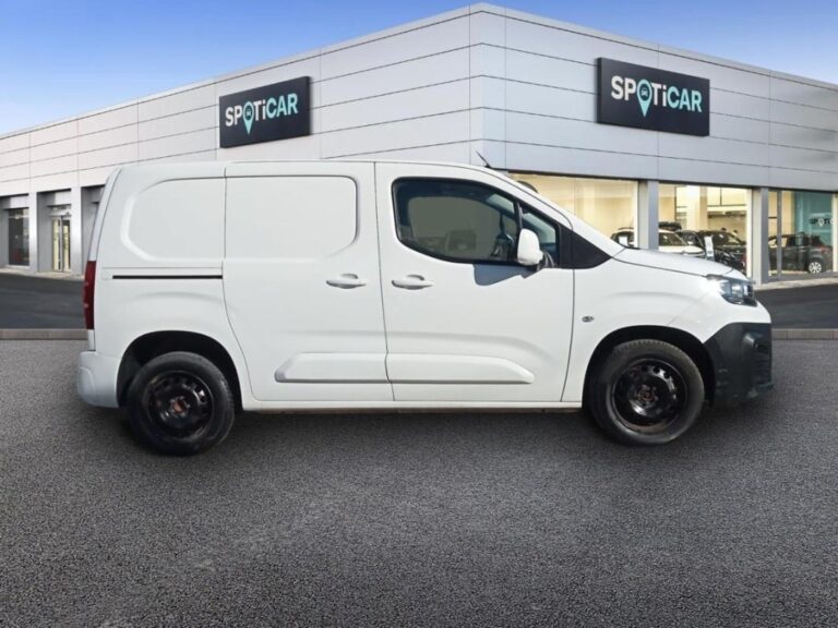 Citroën Berlingo III M 1000kg BlueHDi 130 S&S EAT8 Driver - Image 04 (July 7, 2026)