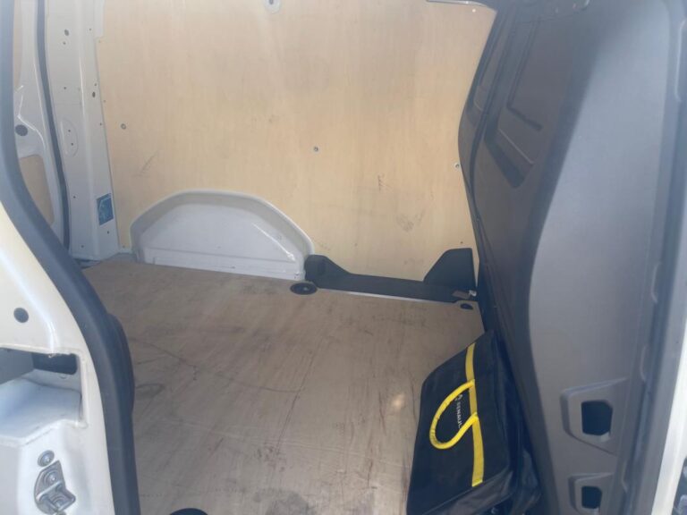 Renault Kangoo 3 L1 1.5 Blue dCi 115ch Grand Confort Sésame Ouvre Toi – 22 - Image 10 (July 7, 2026)