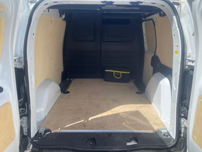 Renault Kangoo 3 L1 1.5 Blue dCi 115ch Grand Confort Sésame Ouvre Toi – 22 - Image 11 (July 7, 2026)