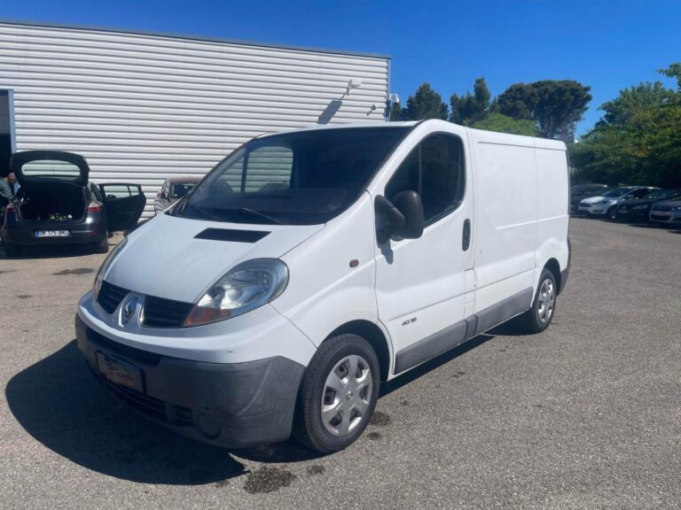 Renault Trafic GENERIQUE 2.0DCI 115 - Image 01 (July 7, 2026)