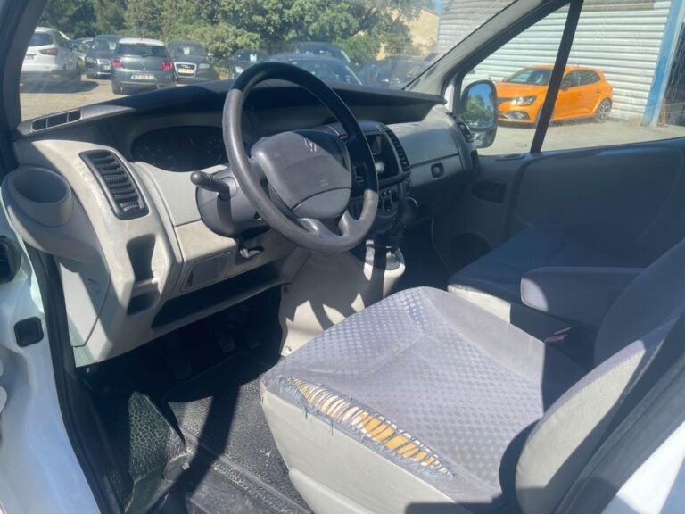 Renault Trafic GENERIQUE 2.0DCI 115 - Image 09 (July 7, 2026)