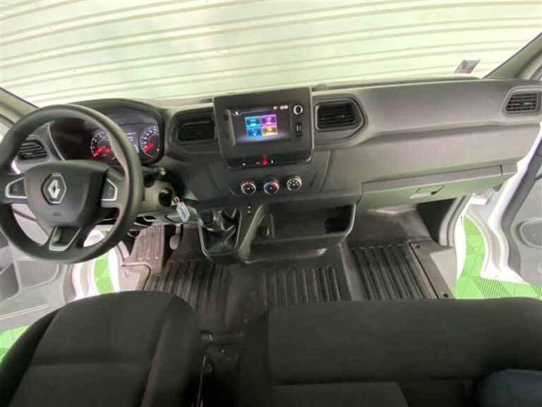 Renault Master F3300 2.3 dCi 135ch Confort - Image 04 (July 7, 2026)