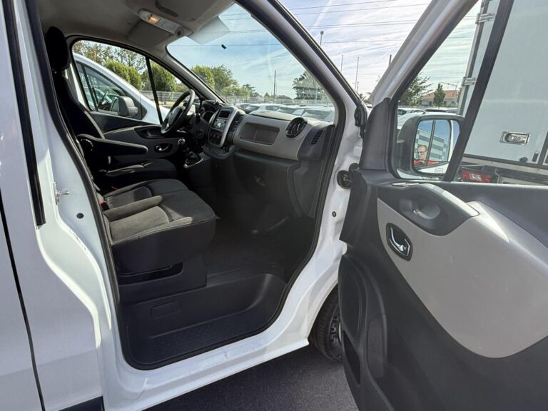 Renault Trafic 1.6 dci 125 energy - Image 06 (July 7, 2026)