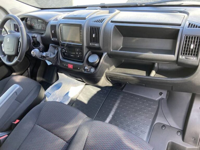 Peugeot Boxer TOLE 330 BLUEHDI 120 S&S ASPHALT - Image 03 (July 7, 2026)