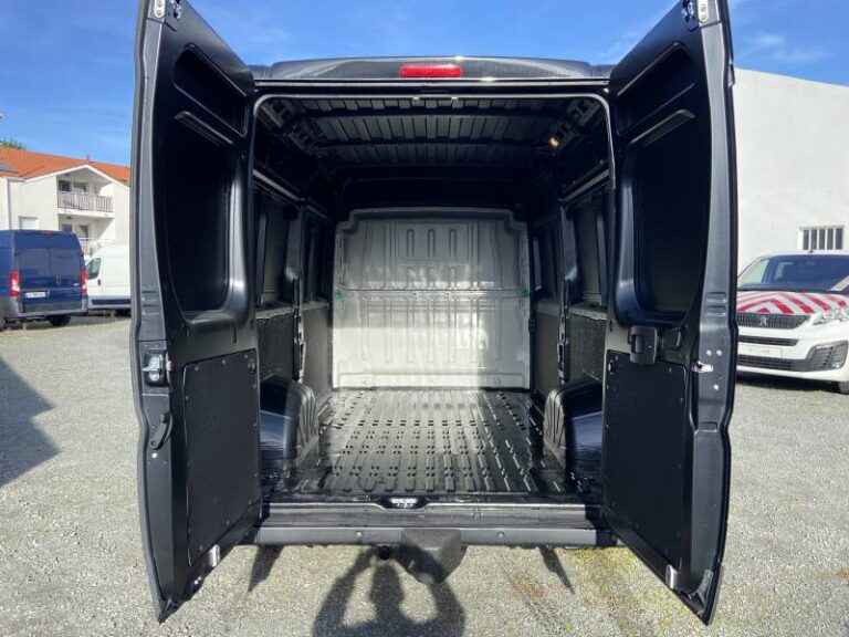 Peugeot Boxer TOLE 330 BLUEHDI 120 S&S ASPHALT - Image 05 (July 7, 2026)