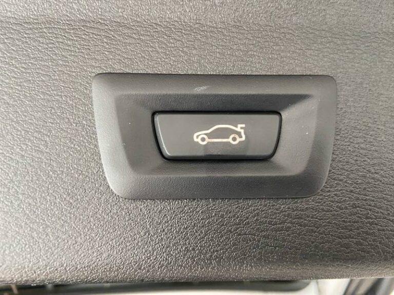 BMW X1 sDrive 16d 116 ch DKG7 Business Design - Image 11 (July 7, 2026)