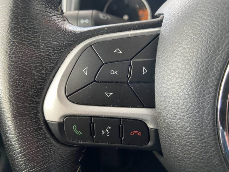 Jeep Renegade 1.6 I MultiJet S&S 120 ch Limited - Image 15 (July 7, 2026)