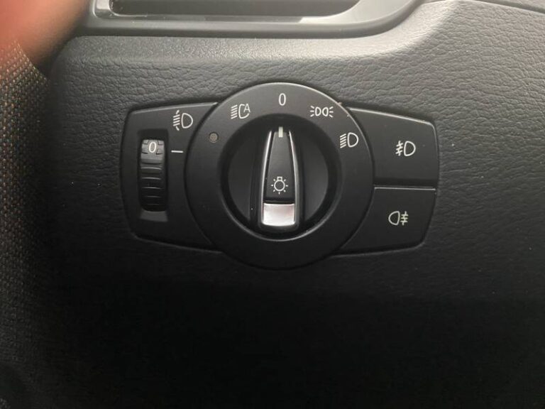 BMW X1 sDrive 18d 143 ch xLine - Image 13 (July 7, 2026)