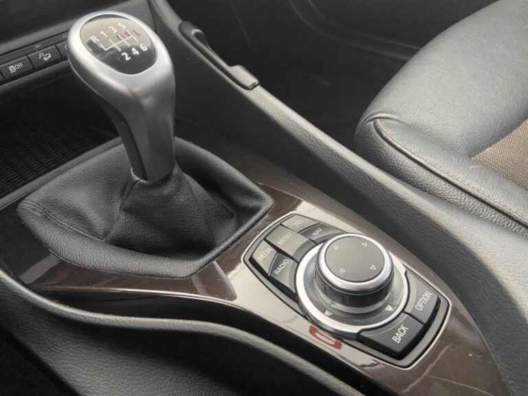 BMW X1 sDrive 18d 143 ch xLine - Image 16 (July 7, 2026)