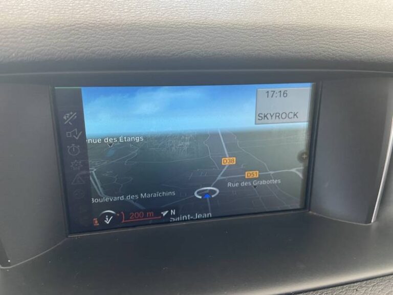 BMW X1 sDrive 18d 143 ch xLine - Image 07 (July 7, 2026)