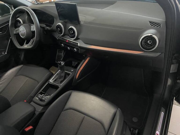 Audi Q2 35 TDI 150 S tronic 7 S line - Image 03 (July 7, 2026)