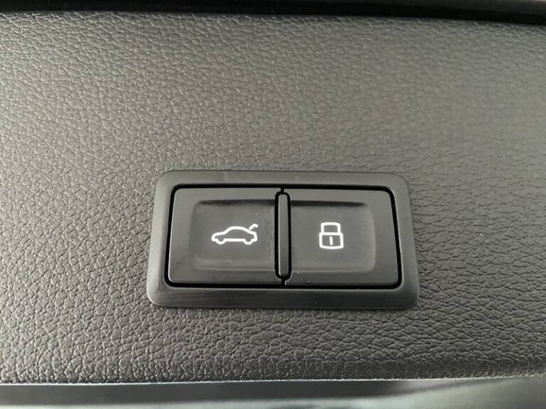 Audi Q2 35 TDI 150 S tronic 7 S line - Image 05 (July 7, 2026)