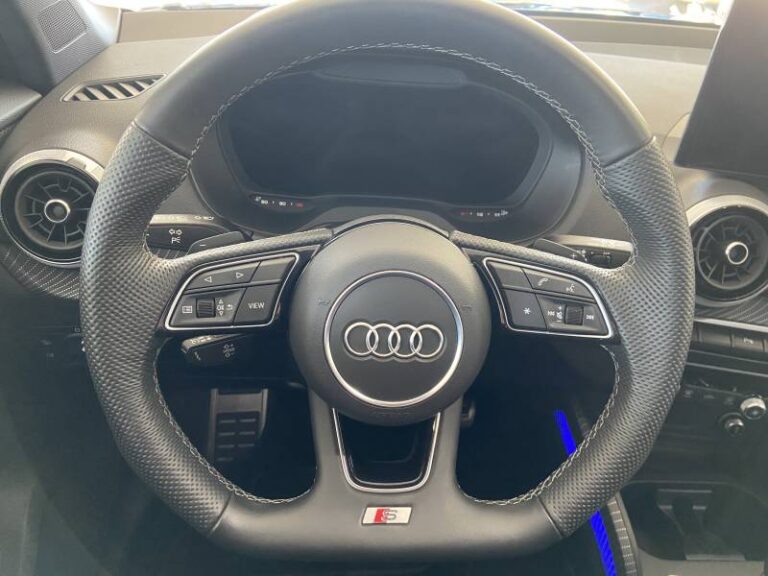 Audi Q2 35 TDI 150 S tronic 7 S line - Image 13 (July 7, 2026)