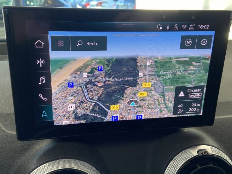 Audi Q2 35 TDI 150 S tronic 7 S line - Image 07 (July 7, 2026)