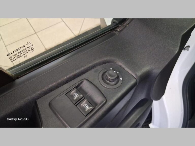 Renault Trafic FOURGON FGN 1200 KG DCI 120 GRAND CONFORT - Image 04 (July 7, 2026)