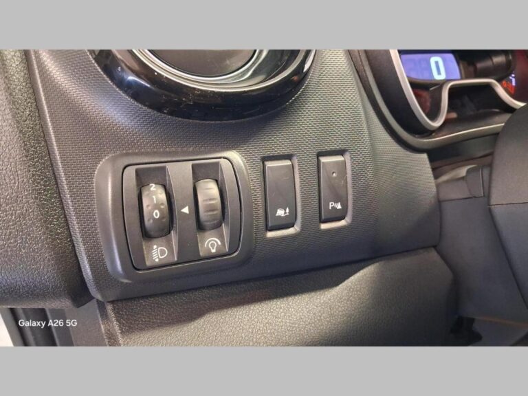 Renault Trafic FOURGON FGN 1200 KG DCI 120 GRAND CONFORT - Image 05 (July 7, 2026)
