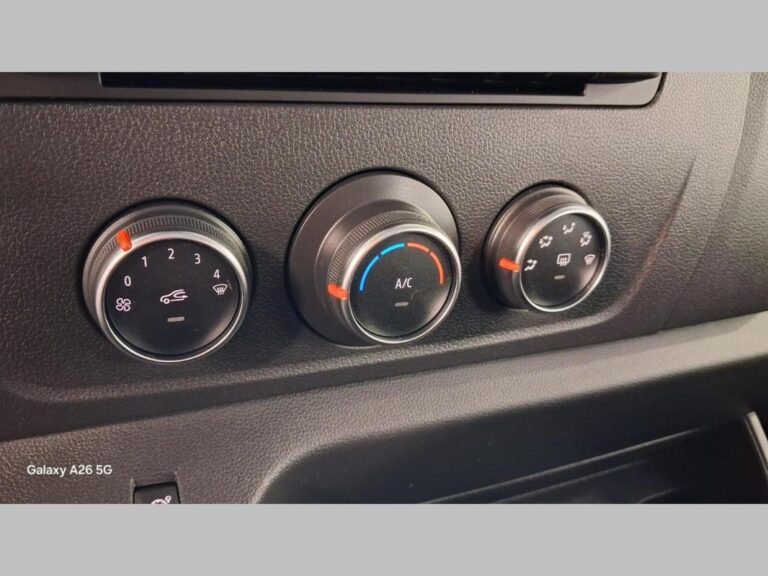 Renault Master CABINE APPROFONDIE APPRO GRAND CONFORT DCI 135 - Image 09 (July 7, 2026)